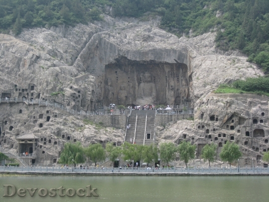 Devostock Cave Great Buddha 1157919