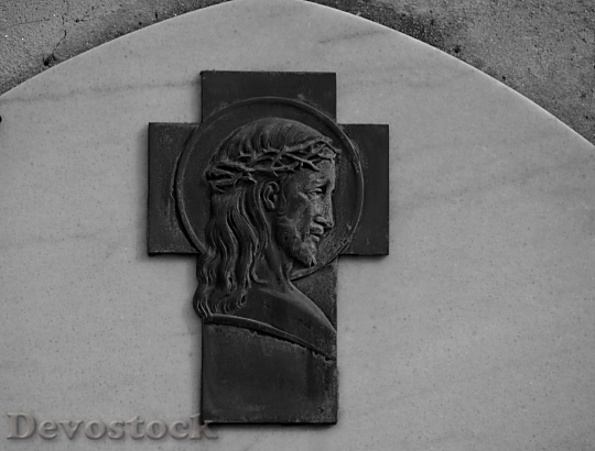 Devostock Christ Black White Sculpture