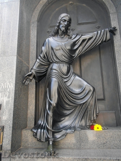 Devostock Christ Statue Sculpture Art