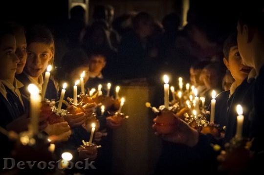 Devostock Christmas Children Candle 1142016