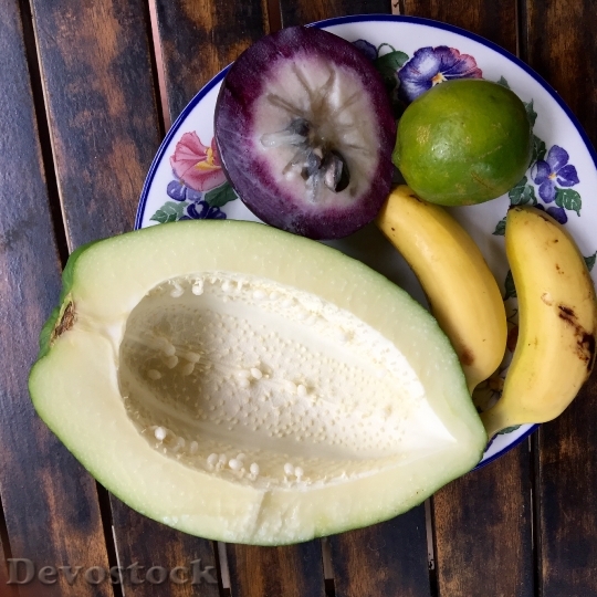 Devostock Exotic Fruits Martinique Bananas
