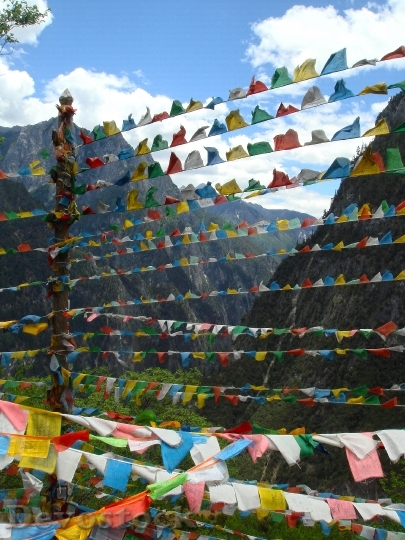 Devostock Flags Nepal Yunnan Sacred