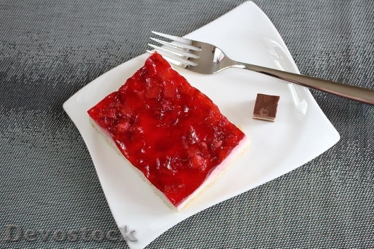 Devostock Fruit Slices Strawberry Sections