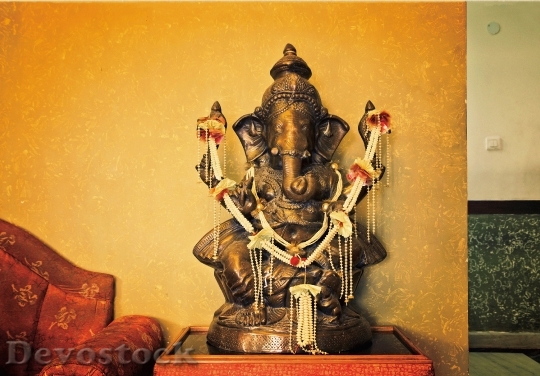 Devostock Ganesha Sculpture India Room