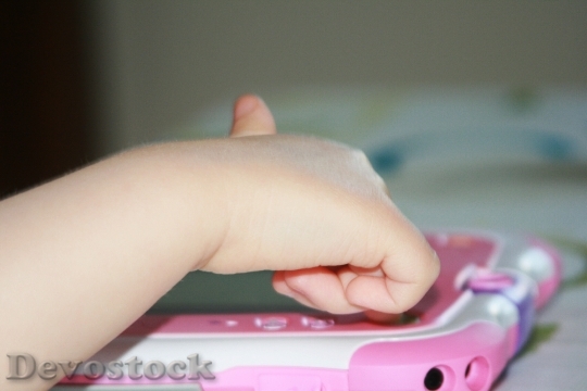 Devostock Hand Finger Toys Tablet