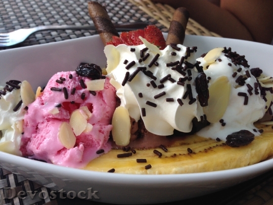 Devostock Ice Cream Strawberry Dessert