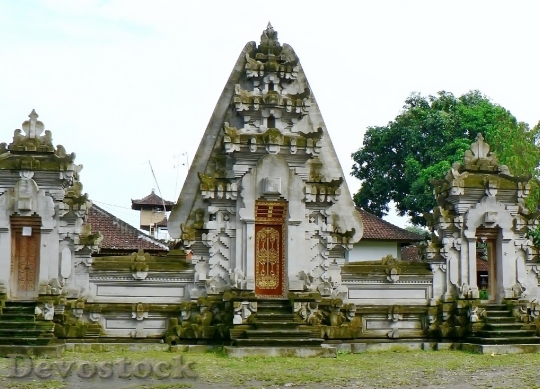 Devostock Indonesia Bali Pagoda Sculptures 0
