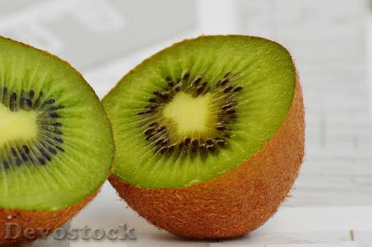Devostock Kiwi Fruit Healthy Vitamins 9