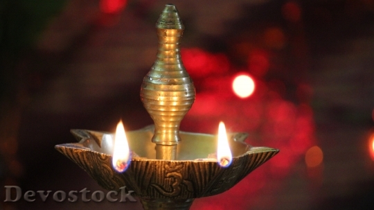 Devostock Lamp India Temple Diya