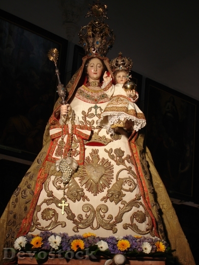 Devostock Madonna Child Statuette Religion