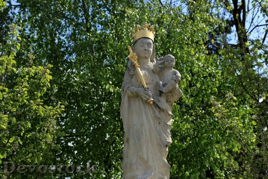 Devostock Madonna Sculpture Figure Monument