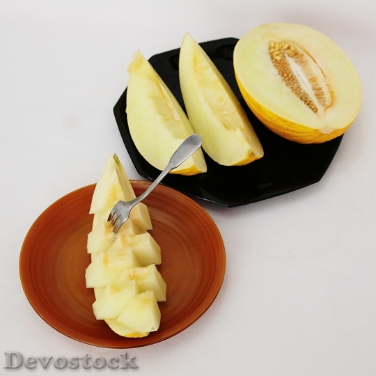 Devostock Melon Yellow Canary Food