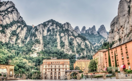 Devostock Montserrat Mountains Spain 1157584