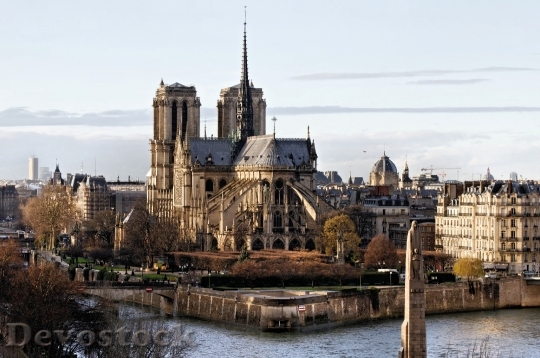 Devostock Notre Dame Paris Seine 2