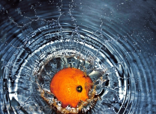 Devostock Orange Falling Water Splash 0