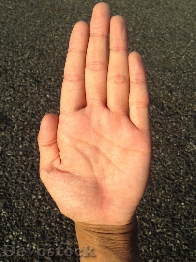 Devostock Palm Hand Finger Bleaching 1