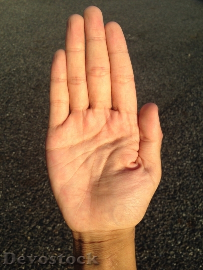 Devostock Palm Hand Finger Bleaching 3