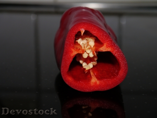 Devostock Paprika Pepperoni Red Fruity 2