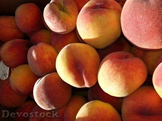 Devostock Peaches Fruit Tree Ripened