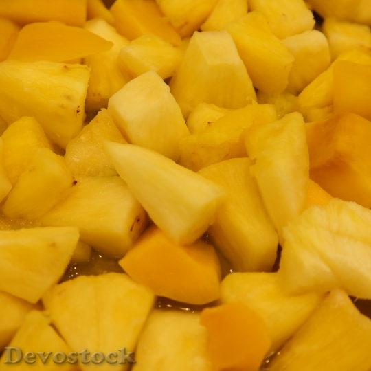 Devostock Pineapple Chunks Fruit Salad