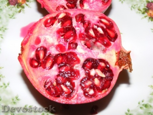 Devostock Pomegranate Fruit 27208 48_0x_360