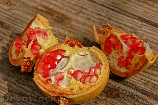 Devostock Pomegranate Sweet Red Delicious