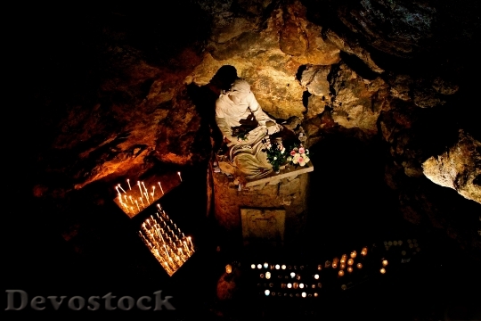 Devostock Prayer Cave Christian Statues