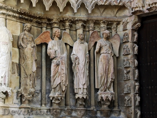 Devostock Reims Cathedral Smile Angels