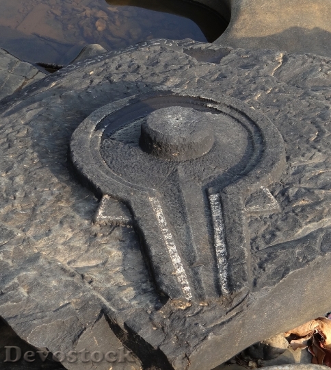 Devostock Sahasralinga Stone Sculptures 747161