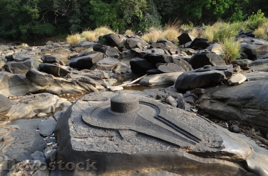 Devostock Sahasralinga Stone Sculptures 747170