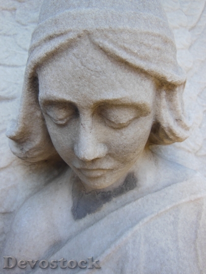 Devostock Sculpture Face Detail White