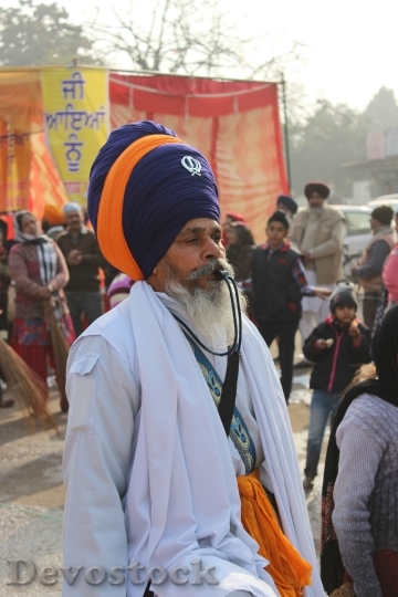 Devostock Sikh Whistle Turban Old