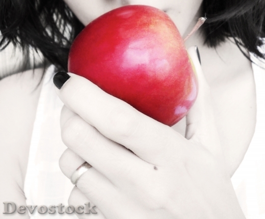 Devostock Snow White Apple Red