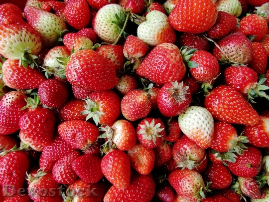 Devostock Strawberries Fruit Red 1517345