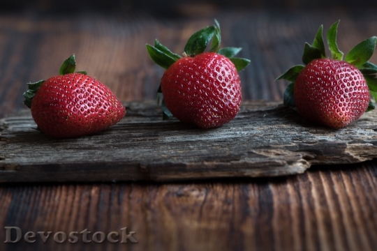 Devostock Strawberries Red Ripe Sweet 3