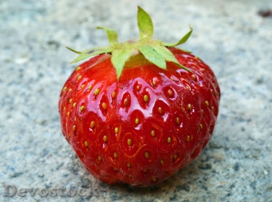Devostock Strawberry Bio Fruit Red