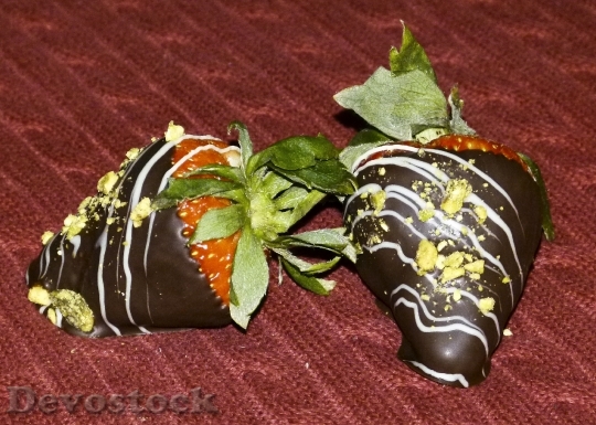 Devostock Strawberry Chocolate Covered Dessert
