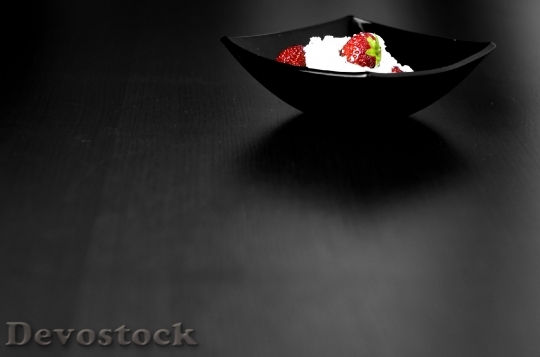 Devostock Strawberry Table Food Fruit