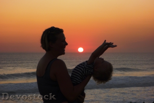 Devostock Sunset Mum Mother Child