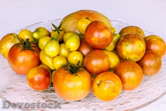 Devostock Tomatoes Harvest Red Yellow