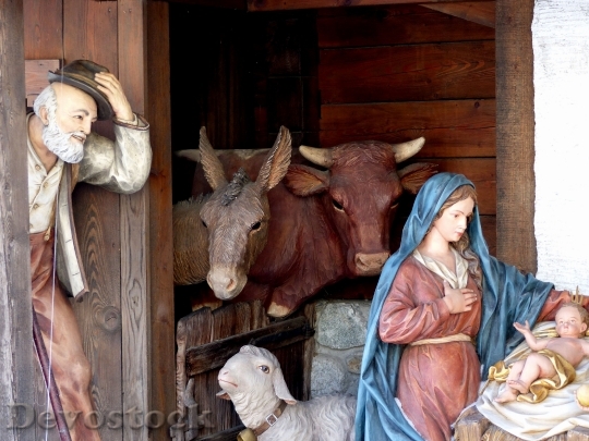Devostock Village Nativity Crib Figures 0