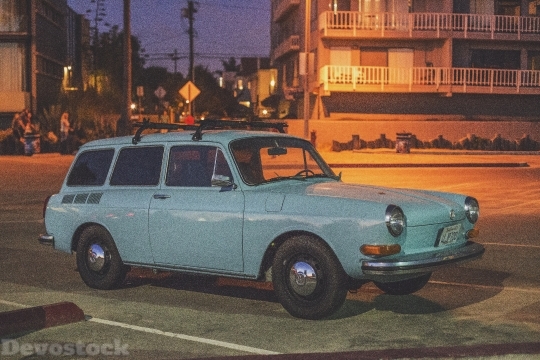 Devostock Vintage Car Retro Cool