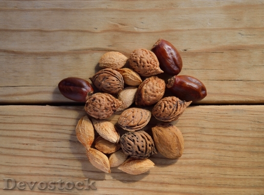 Devostock Wood Table Seed Food