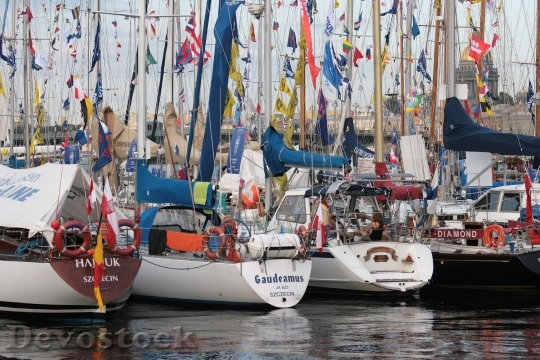 Devostock Yachts Parking Mast Summer