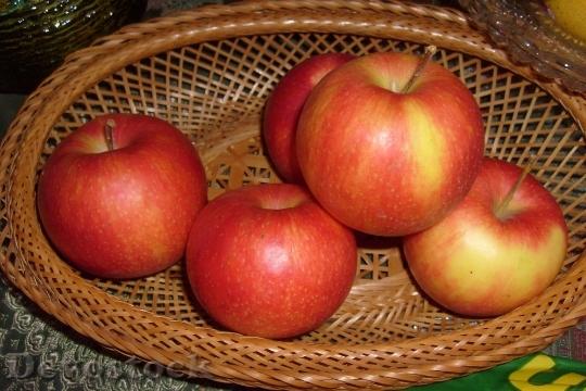 Devostock Apple Basket Fruit Food