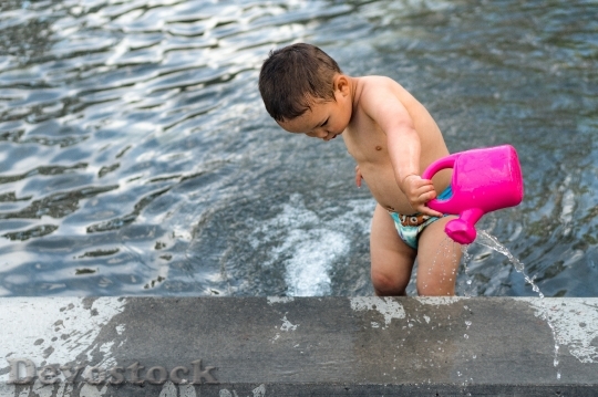 Devostock Child Pool Water Happy