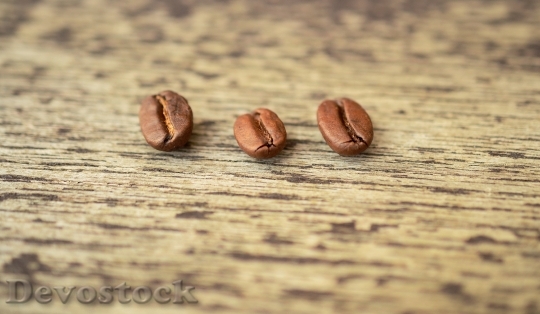 Devostock Coffee Beans Three Wood