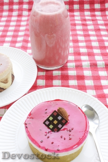 Devostock Cupcake Dessert Cake Pink