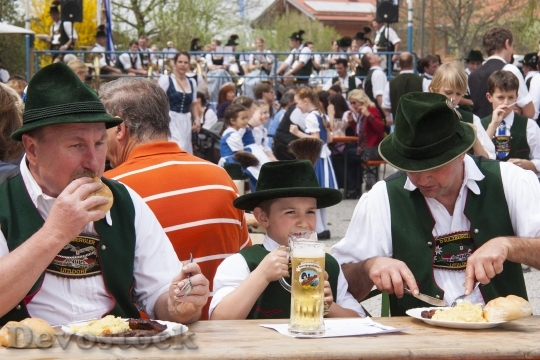 Devostock Human Personal Bavarian Dinner