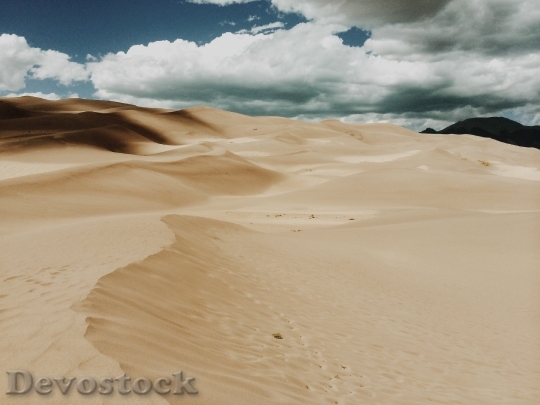 Devostock Landscape Sky Sand Clouds 4K